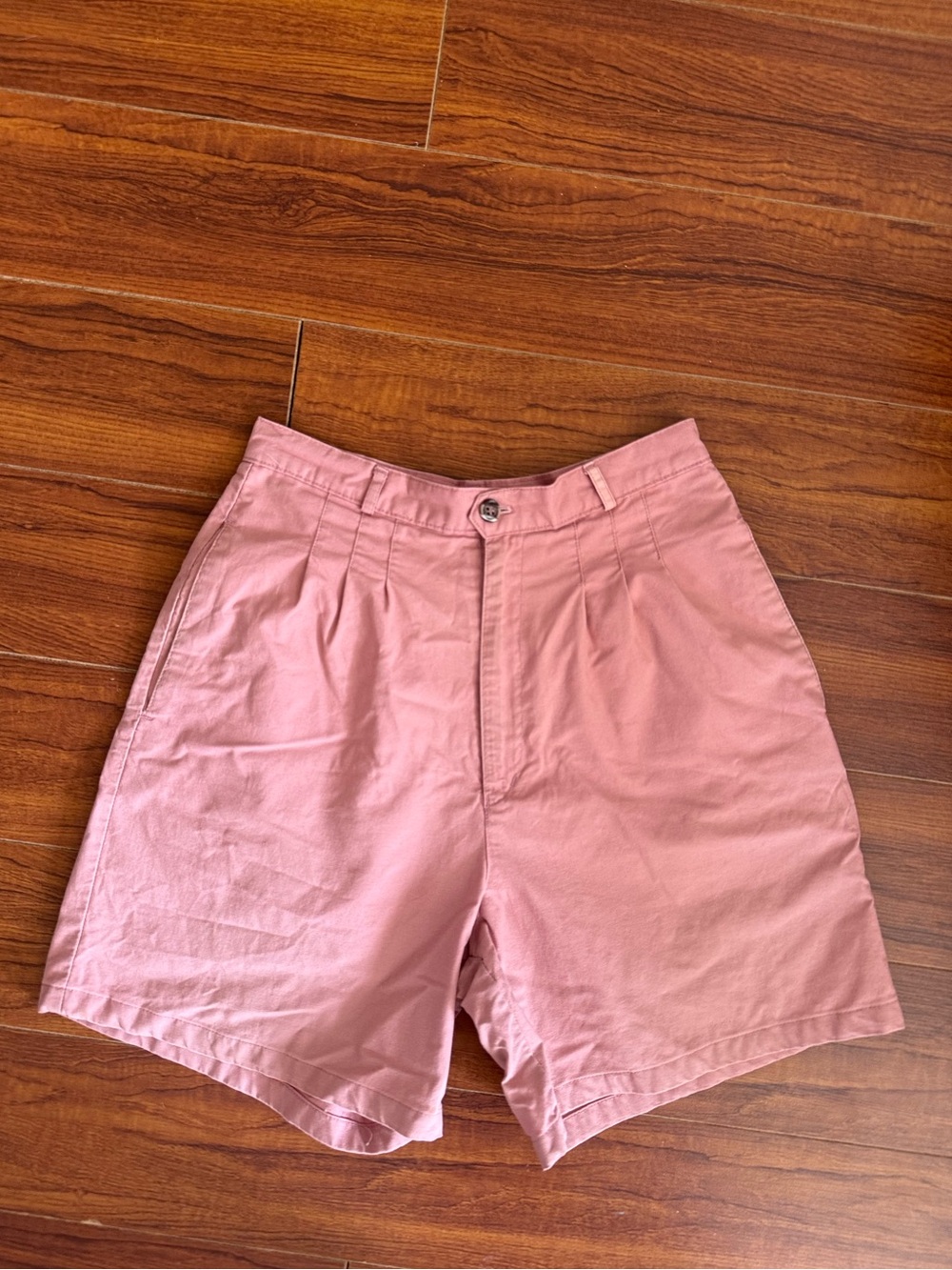 Vintage Patagonia shorts size 8 (fits small!)